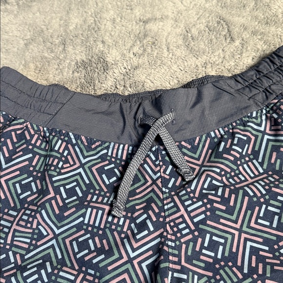 Patagonia Nine Trails 6” Shorts Size Small Star Dash Classic Navy 57630 - Picture 5 of 12